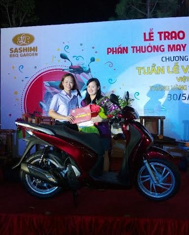 Nguyễn Thị Hoa (sđt.0963023xxx) - Đường Bưởi may mắn chủ sở hữu chiếc xe Honda SH