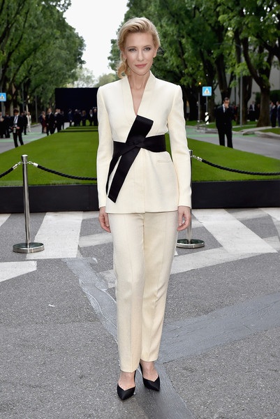 Dàn “sao” dự tiệc của Giorgio Armani - 1 Hilary Swank