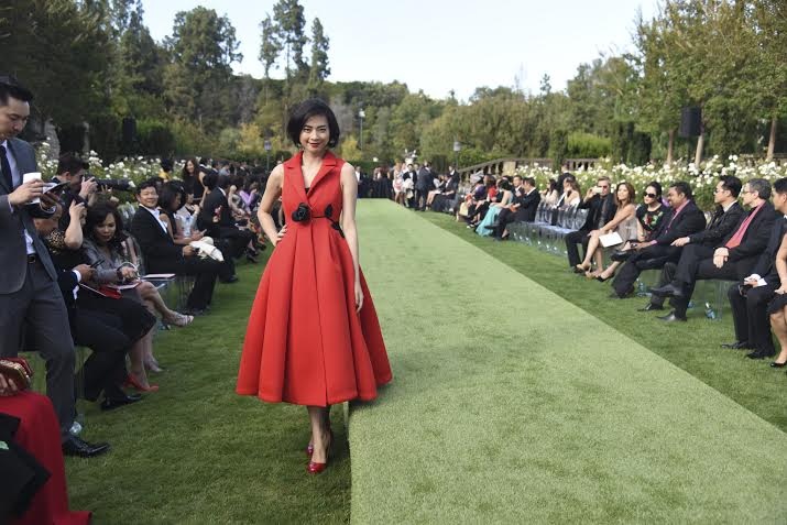 Quang cảnh rất đẹp trong buổi trình diễn BST mới của Đỗ Mạnh Cường.