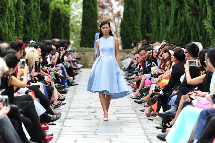 Trương Thị May mở màn show diễn của Đỗ Mạnh Cường - 11 Trung Thành