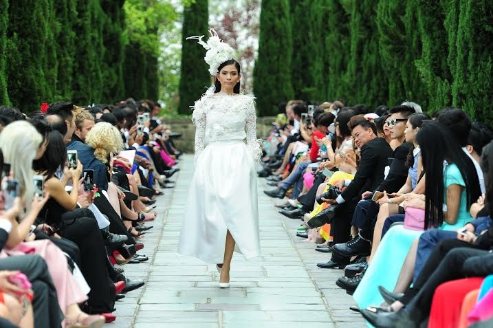 Trương Thị May mở màn show diễn của Đỗ Mạnh Cường - 4 Trung Thành