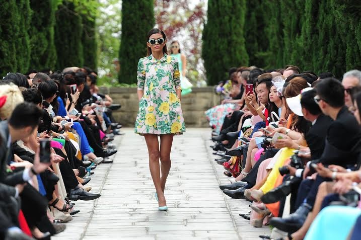 Trương Thị May mở màn show diễn của Đỗ Mạnh Cường - 6 Trung Thành