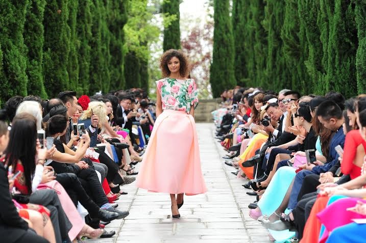 Trương Thị May mở màn show diễn của Đỗ Mạnh Cường - 8 Trung Thành