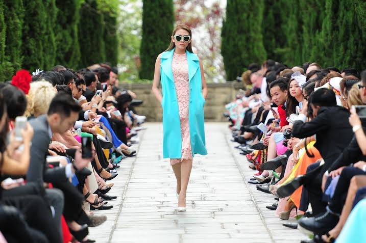 Trương Thị May mở màn show diễn của Đỗ Mạnh Cường - 9 Trung Thành