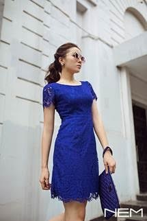 Xanh cô ban một màu xanh hoàn hảo luôn là sự lựa chọn yêu thích của Hoa Hậu Kỳ Duyên.