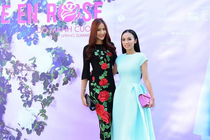 Huyền Ny thanh lịch trong chiếc váy xanh - 2 Cô gây ấn tượng bởi vẻ đẹp thanh lịch bên Hoa hậu hoàn vũ Thái Lan