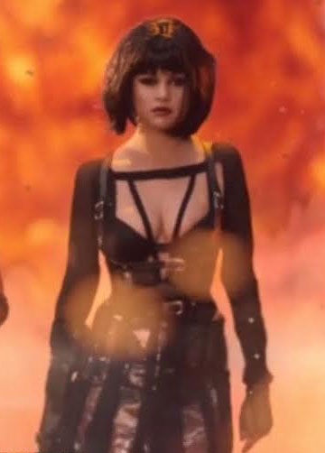 Selena
vừa tham gia vào MV Bad Blood của cô bạn thân