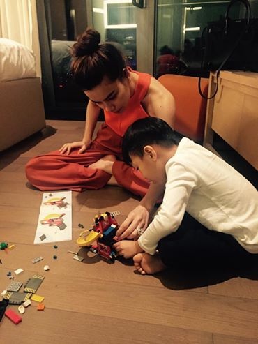 1. Dạy con qua va chạm thực tế