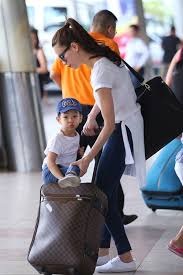 5. Không muốn con thành cái rốn của vũ trụ