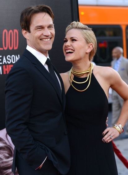 Những “cặp đũa lệch” ở Hollywood - 1 Stephen Moyer and Anna Paquin. Stephen is 44 while Anna is 32. Age Gap: 12 years.