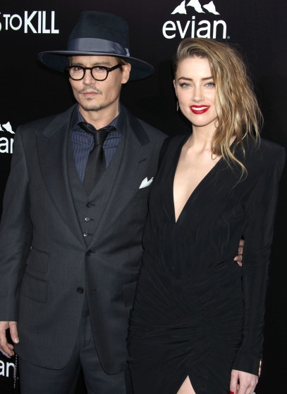 Những “cặp đũa lệch” ở Hollywood - 12 Johnny Depp and Amber Heard. Johnny is 51 and Amber is 28. Age Gap: 23 years.