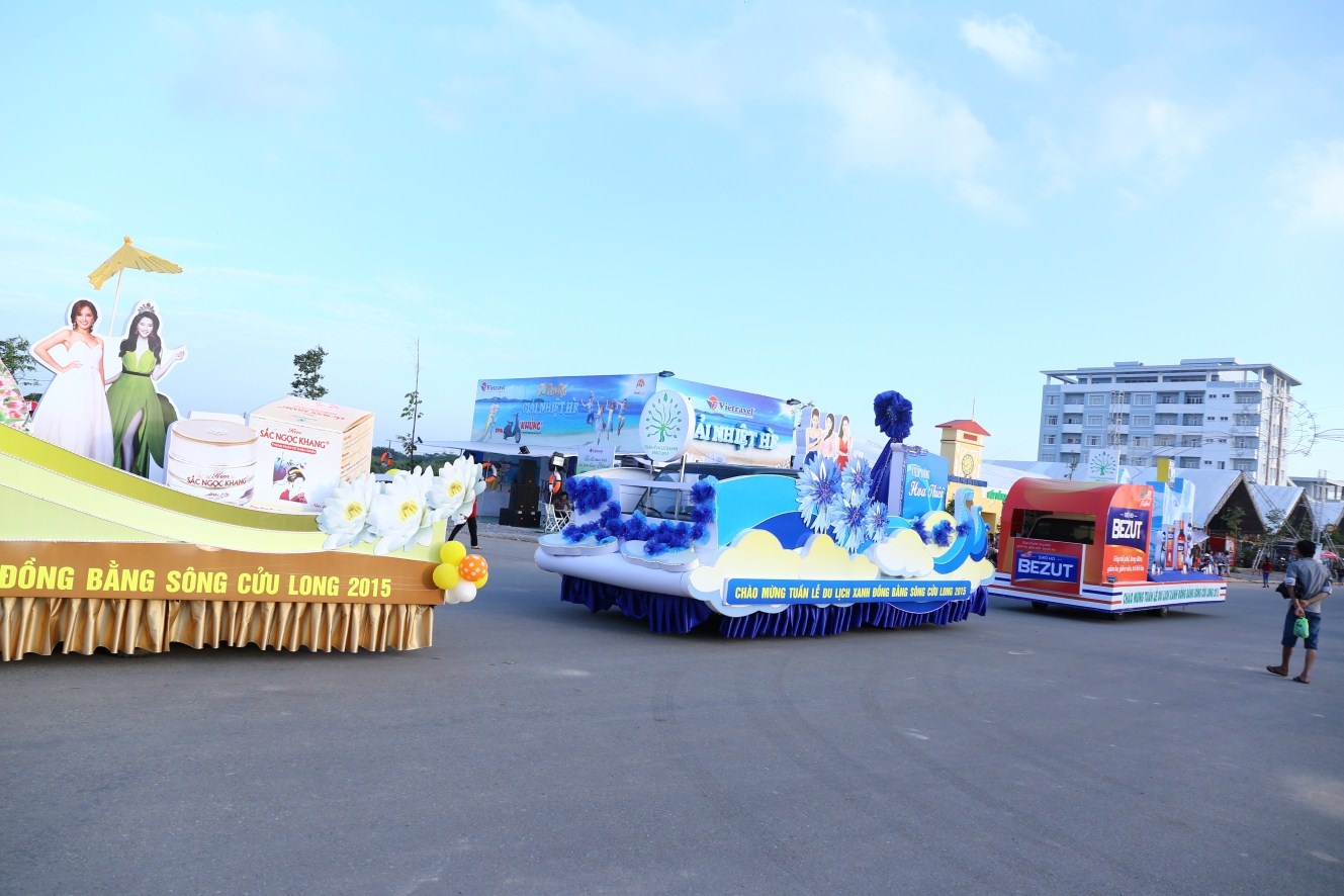 Rộn rã lễ hội đường phố tại Cần Thơ - 8 Mang phong vị và hình ảnh miền sông nước