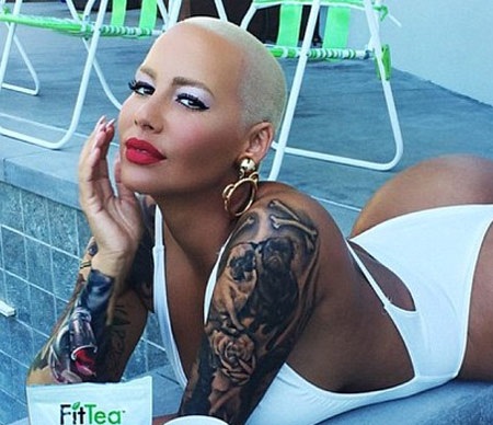 Amber Rose tiếp tục gây sốc với trang phục “siêu bóp, siêu hở” - 2 Loạt ảnh bikini mà Amber chia sẻ tuần trước …