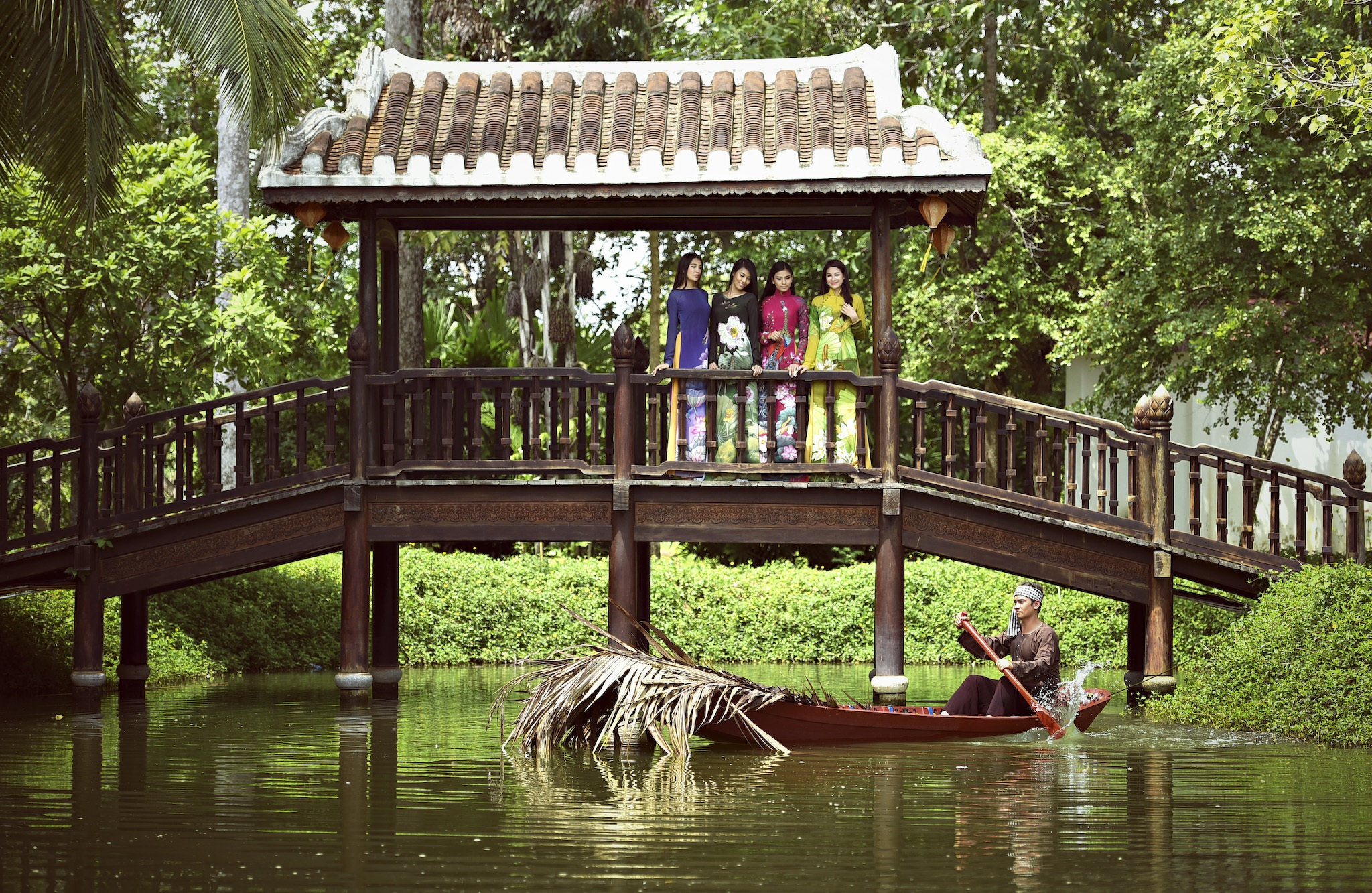 Trương Thị May duyên dáng với áo dài - 4 Trương Thị May duyên dáng với áo dài