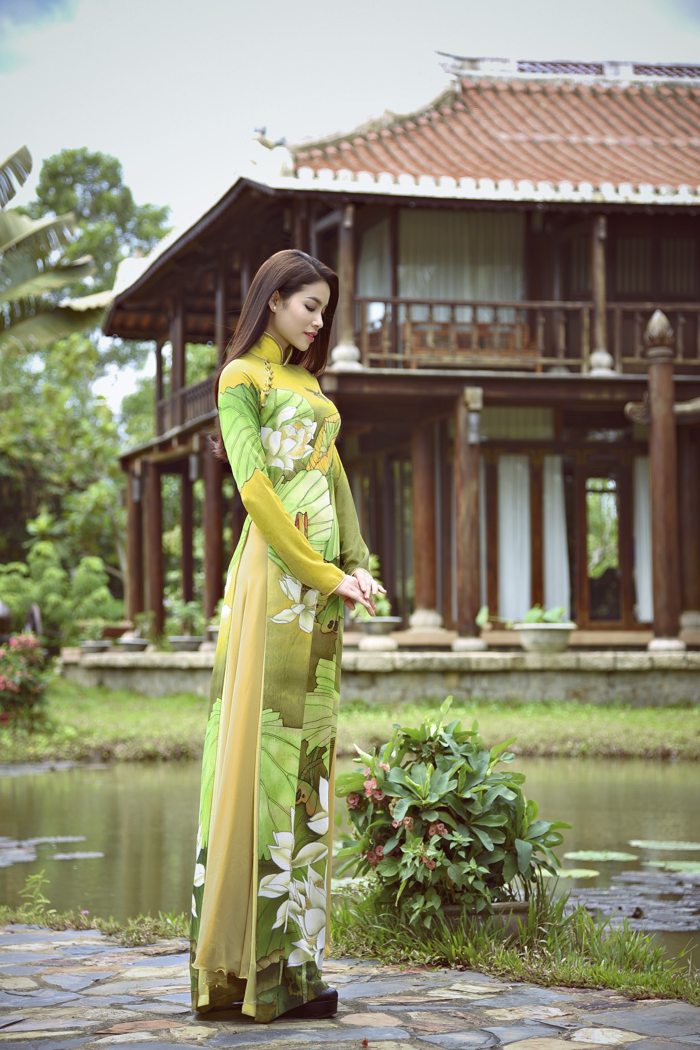 Trương Thị May duyên dáng với áo dài - 6 Trương Thị May duyên dáng với áo dài