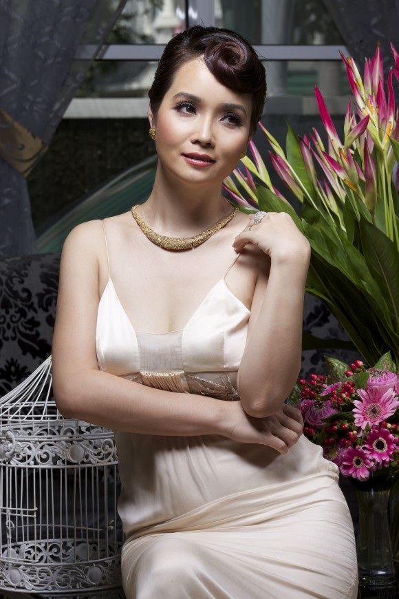 Những bà mẹ hai con trông vẫn “mòn con mắt”