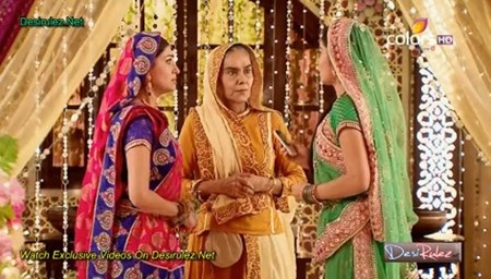 Lóa mắt vì ngôi nhà “dát vàng” trong Cô dâu 8 tuổi - 15 Rèm vàng lấp lánh mang đến cảm giác như cung điện hoàng gia