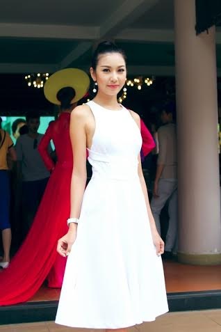Thúy Vân đang cố gắng hết mình cho cuộc thi Hoa hậu Quốc tế 2015 - 1 Thúy Vân đang cố gắng hết mình cho Hoa hậu Quốc tế 2015