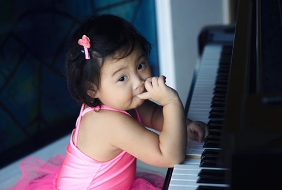 Con gái xinh như thiên thần của các Hoa hậu Việt Nam - 8 Cô con gái giống mẹ như đúc của Hoa hậu Nguyễn Thị Huyền
