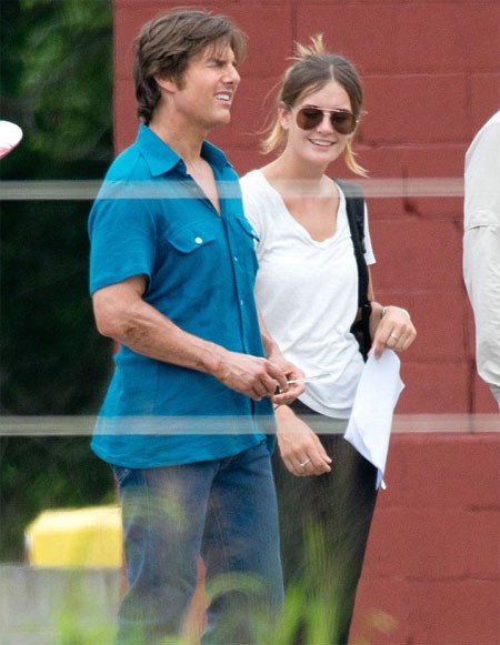 Tom Cruise sẽ cầu hôn trợ lý 9X - 1 Tom và trợ lý xinh đẹp