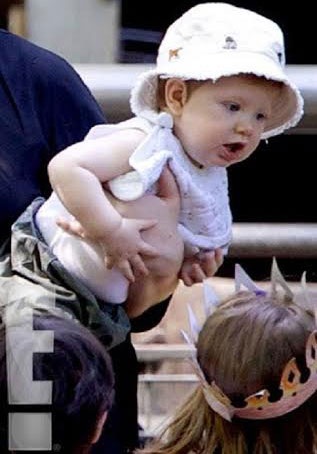 Con trai Angelo của Adele khi mới 8 tháng tuổi