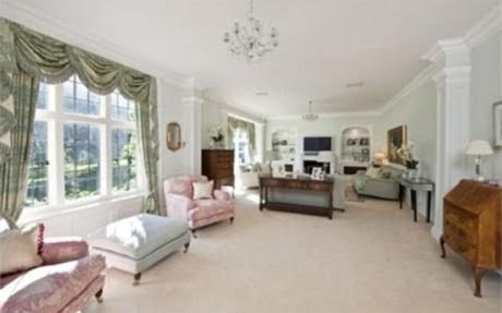 Dinh thự sang trọng bị bỏ rơi của Adele