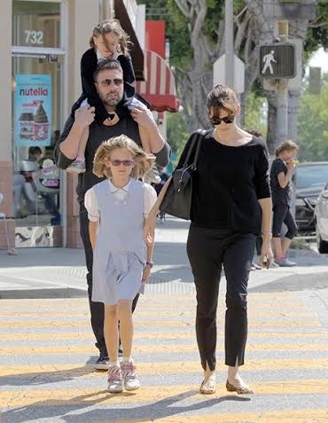 Lộ lí do Ben Affleck và Jennifer Garner li dị - 2 Cặp đôi không muốn chia tay vì con cái