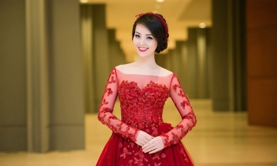 Nụ cười không thể đẹp hơn của các MC nổi tiếng - 1 Nụ cười không thể đẹp hơn của các MC nổi tiếng