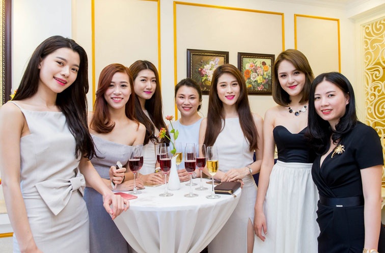 Khai trương Dahlia Spa tại Hà Nội - 3 Hình ảnh Lễ cắt băng khánh thành Dahlia Spa & Clinic