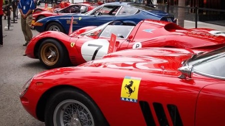 Ferrari là cứu cánh của Fiat?