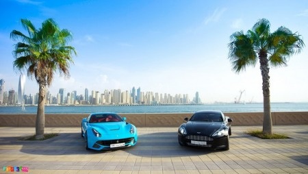 Song hành cùng Aston Martin (phải)