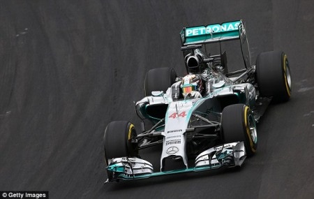 Chiến thắng tuyệt đối trong ngày đua phân hạng của Nico Rosberg