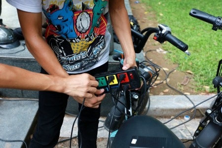 Trong trường hợp xe điện bỗng dưng bị “tịt
ngóm”, bạn sẽ lâm vào những tình thế rất khó xử.