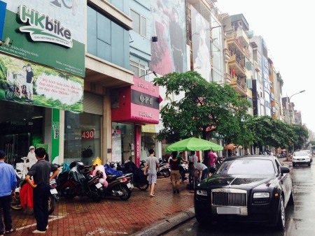 Trào lưu tậu siêu xe thành bộ sưu tập của thiếu gia Việt khiến nhiều người choáng váng.