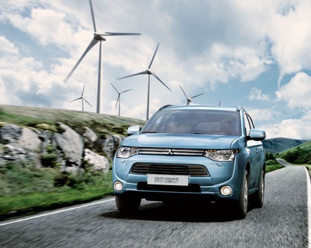 Mitsubishi Motors mang 7 mẫu xe đến VMS 2014 - 8 Pajero 2015 mang thông điệp “True Legend”
