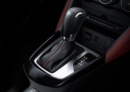 Mazda CX-3 lộ diện trước giờ G