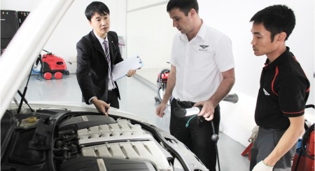 Bentley Hà Nội kiểm tra xe miễn phí cho khách hàng