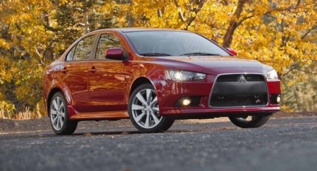 Xe Mitsubishi Lancer