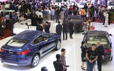 Ôtô nhập khẩu rình rập mốc 1,5 tỷ USD