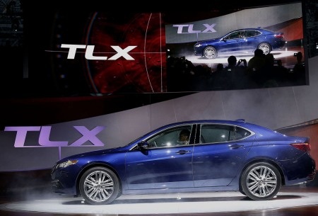 Honda dừng bán xe Acura TLX tại Mỹ do lỗi phanh tay