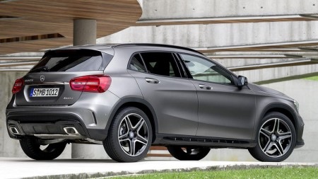Mercedes GLA250 - Tốt sơn hơn tốt gỗ
