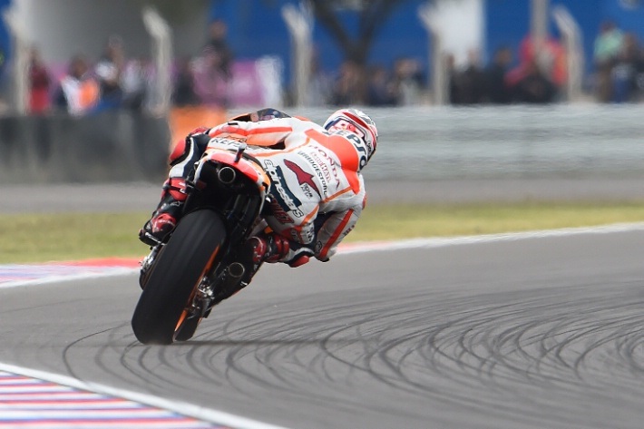 Những hình ảnh ấn tượng của mùa giải MotoGP 2014 (1) - 9 Pha vào
cua ấn tượng của Marc Marquez