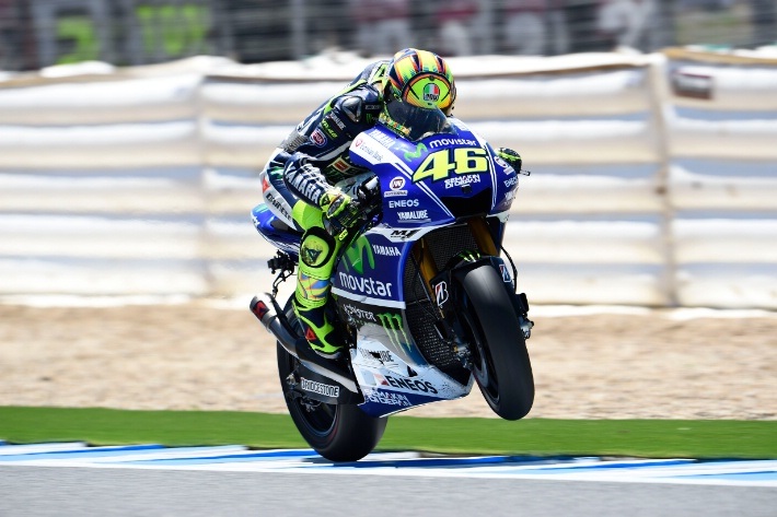 Những hình ảnh ấn tượng của mùa giải MotoGP 2014 (1) - 15 Pha tăng
tốc ấn tượng của Valentino Rossi