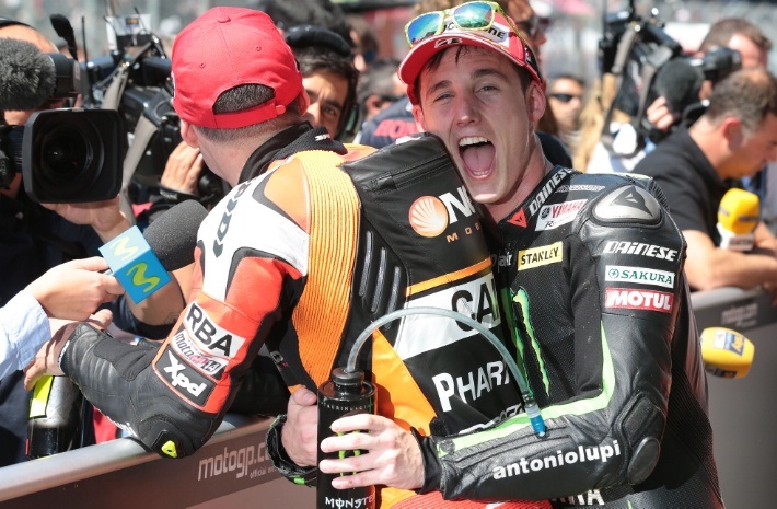 Những hình ảnh ấn tượng của mùa giải MotoGP 2014 (1) - 20 Tân binh
Pol Espargaro ăn mừng vị trí podium
