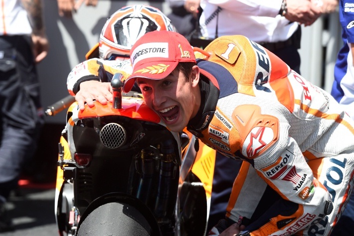 Những hình ảnh ấn tượng của mùa giải MotoGP 2014 (1) - 30 Marquez
tiếp tục làm mưa làm gió tại Italian MotoGP