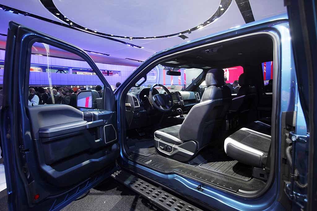 Ford F-150 là Xe bán tải của năm 2015 - 20 Việt Hưng