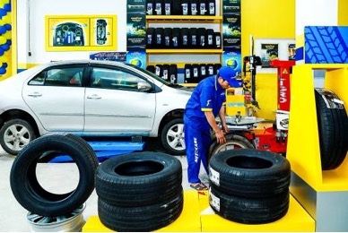 Goodyear mở rộng mô hình Autocare đến khu vực miền Bắc - 2 Mỗi Goodyear Autocare được xây dựng theo
mô hình chuẩn với máy móc, trang thiết bị hiện đại