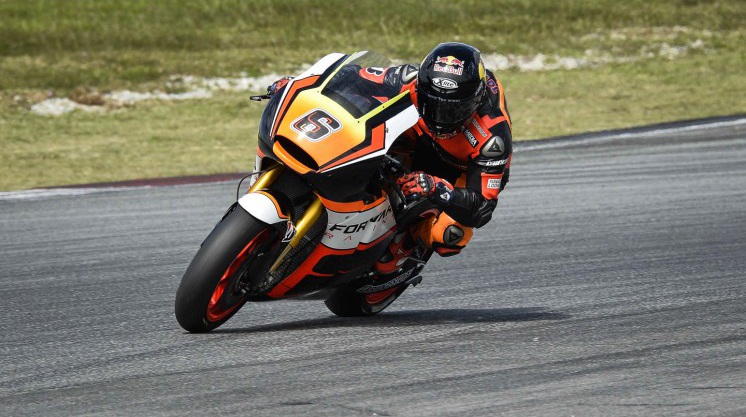 Marquez tỏ rõ ưu thế trong ngày chạy thử tại Sepang