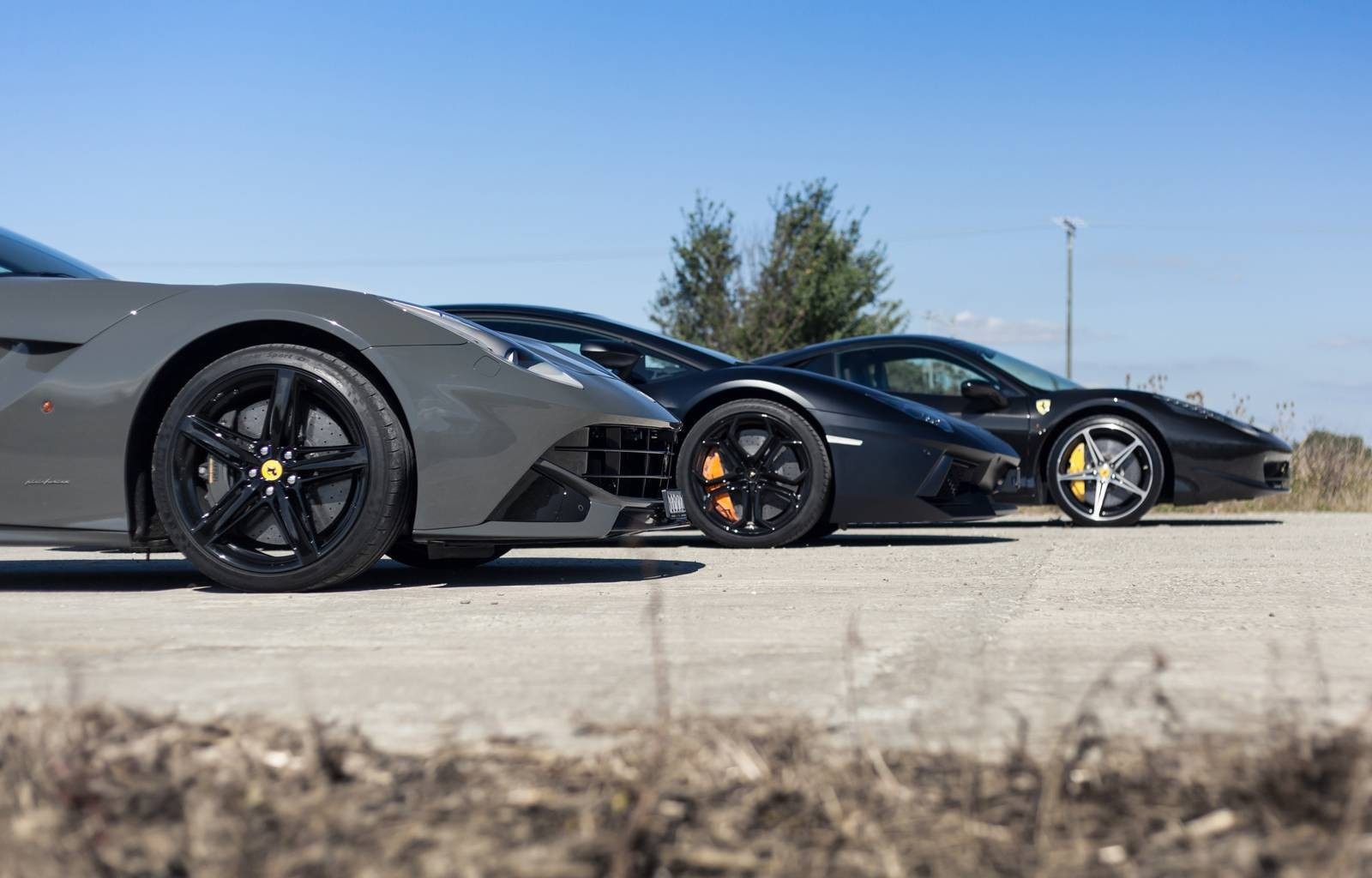 Lamborghini Aventador đen tuyền cá tính - 6 Lamborghini Aventador đen tuyền cá tính