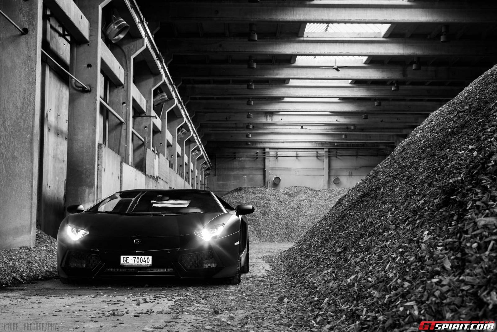 Lamborghini Aventador đen tuyền cá tính - 13 Lamborghini Aventador đen tuyền cá tính